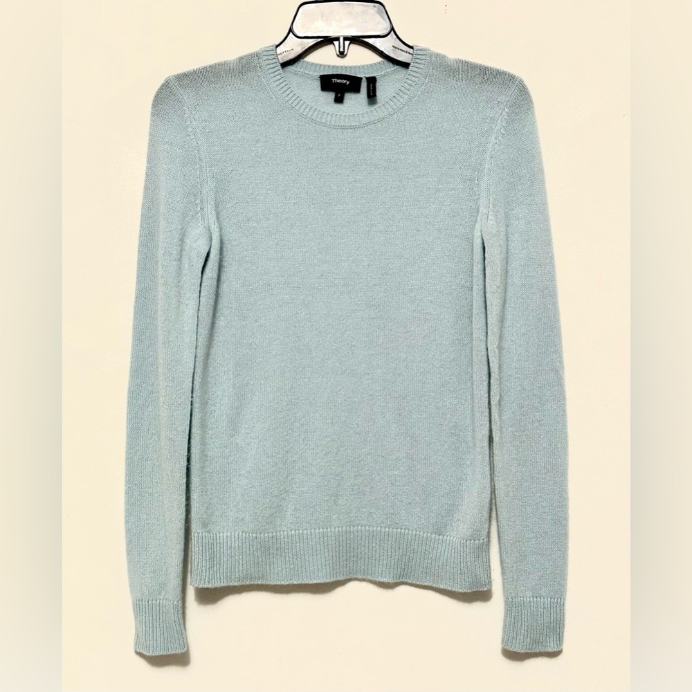 Theory Cashmere Karenia Crewneck Sweater Pullover Light Blue Soft Light P